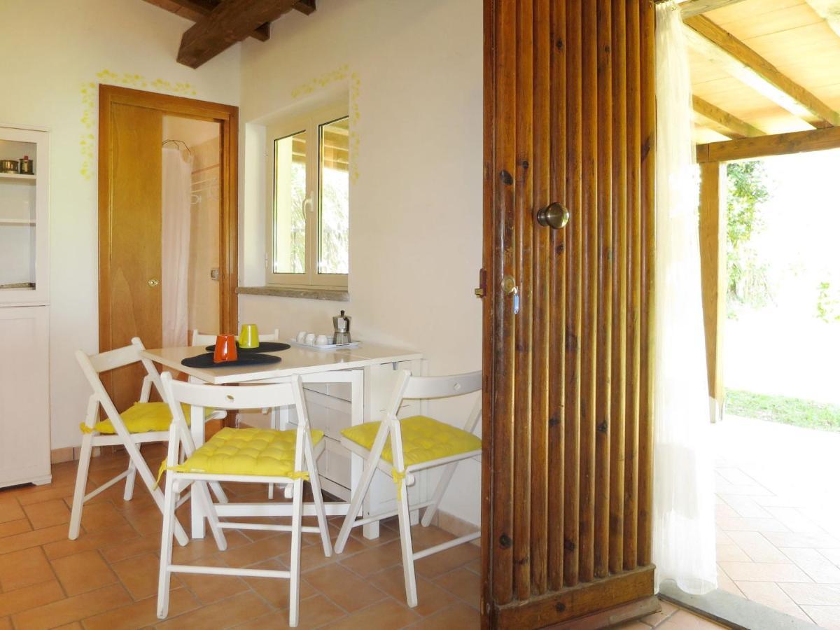 Holiday Home Chalet Del Lago By Interhome Bolsena Exterior foto